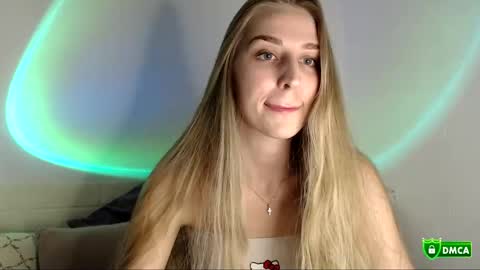 Mika and Miranda online show from 12-20-25, 05:31