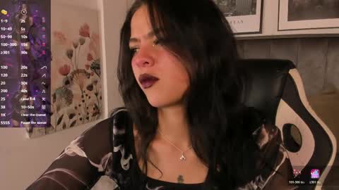 Snapshot of kikii_1 chatting on 03-20-26, 04:17 Kikii online show from 03-20-26, 04:17