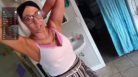 Snapshot of kikilovespartylights chatting on 03-12-25, 08:41 kikilovespartylights online show from 03-12-25, 08:41