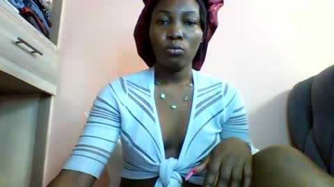 kikimocha online show from 05-29-26, 06:44