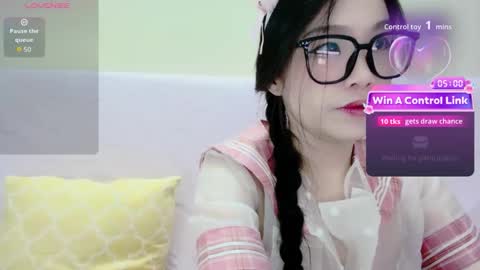 Kiki online show from 05-28-26, 03:09