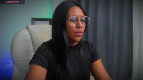 Snapshot of killaa01 chatting on 02-15-25, 12:48 Alejandra online show from 02-15-25, 12:48