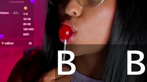 Snapshot of killaa01 chatting on 03-12-25, 01:58 Alejandra online show from 03-12-25, 01:58