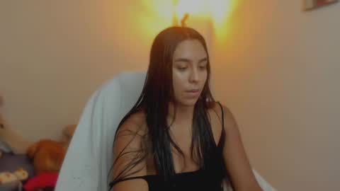 Snapshot of killaa01 chatting on 09-08-25, 06:29 Alejandra online show from 09-08-25, 06:29