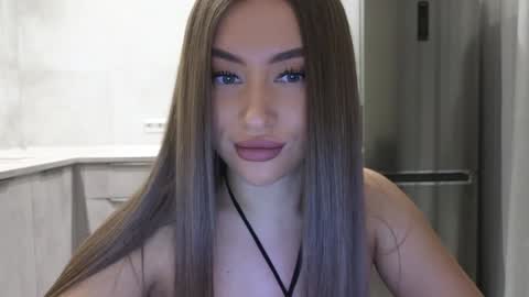 EvaAnna online show from 02-05-25, 06:48