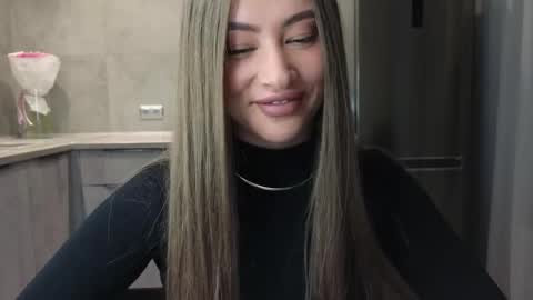 EvaAnna online show from 03-04-25, 08:27