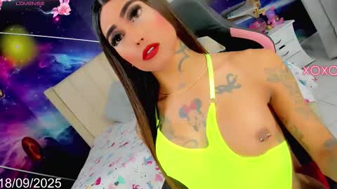 Snapshot of kilye_nellaa chatting on 09-18-25, 11:40 kylie anthonella online show from 09-18-25, 11:40