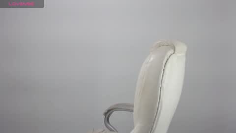 Snapshot of kim_bellemore chatting on 12-31-24, 11:31 Kimberly online show from 12-31-24, 11:31