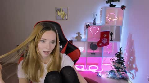 kim_boyd online show from 12-18-24, 03:11