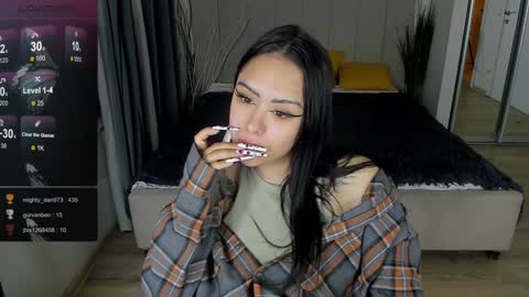 Kim online show from 01-23-25, 06:17