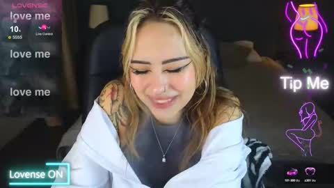 Kim online show from 10-14-25, 04:57