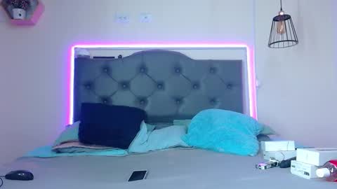 Snapshot of kim_clarck1 chatting on 11-30-25, 03:16 Kim online show from 11-30-25, 03:16