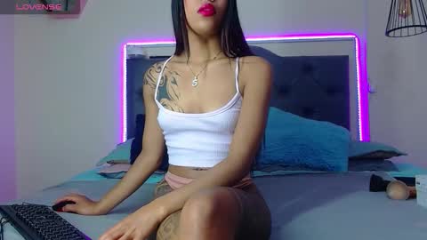 Snapshot of kim_clarck1 chatting on 12-01-25, 03:39 Kim online show from 12-01-25, 03:39