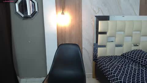 KIM online show from 04-14-26, 01:28