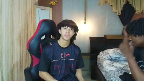 KIM online show from 05-26-26, 01:07