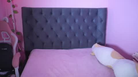 Snapshot of kim_dolls1823 chatting on 10-02-25, 11:28 ISABELLA 3 online show from 10-02-25, 11:28