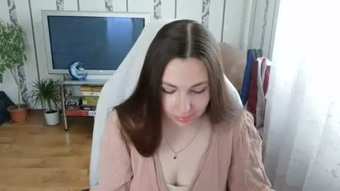 Kim Go New online show from 06-12-26, 10:47