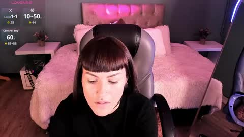 Kim Jeins666 online show from 05-25-26, 01:06