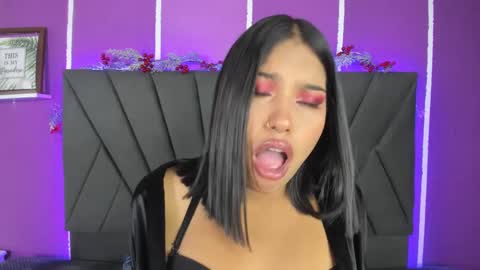 kim  online show from 02-08-25, 10:40