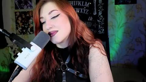 Snapshot of kim_possible1 chatting on 11-13-25, 05:50 Hi Im Kimberly but u can call me Kim. Turn on ur sound i love to talk and moan online show from 11-13-25, 05:50