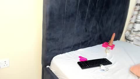 Snapshot of kimberly_blaze chatting on 02-04-26, 08:20 kimberly_blaze online show from 02-04-26, 08:20