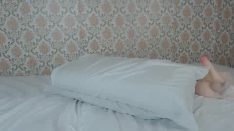 Kimberly online show from 02-10-25, 02:08