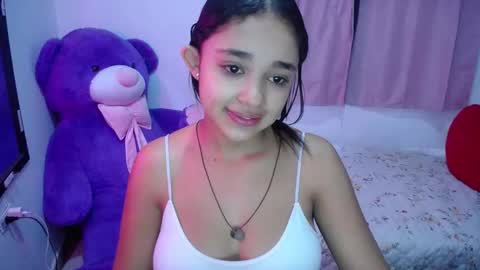 Snapshot of kimberly_slim chatting on 09-17-25, 11:45 Kim online show from 09-17-25, 11:45