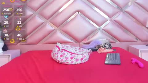 Snapshot of kimberlyboonex chatting on 05-19-26, 01:56 Kimberly online show from 05-19-26, 01:56