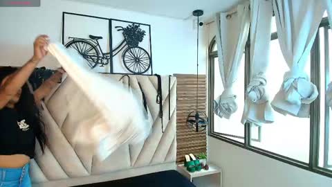 kimberlyfox_t online show from 05-10-26, 02:11