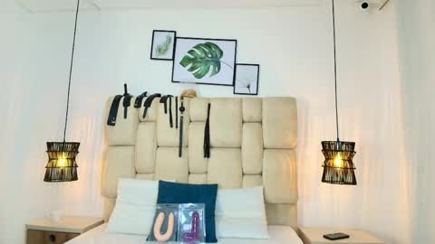 kimberlyfox_t online show from 05-12-26, 12:35