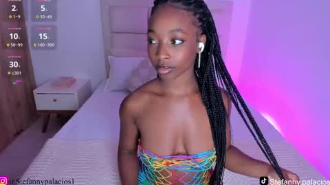 Queen Kim online show from 11-10-25, 10:42