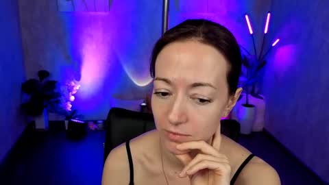 Kimberly online show from 02-18-25, 05:10