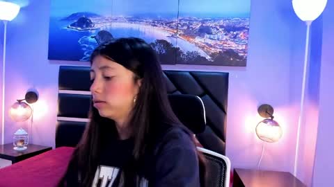 Kimberly Villalobos online show from 04-21-26, 11:16