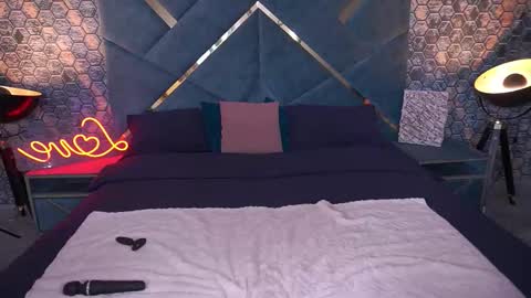 Snapshot of kimberlyworld chatting on 10-04-25, 01:20 Kim online show from 10-04-25, 01:20