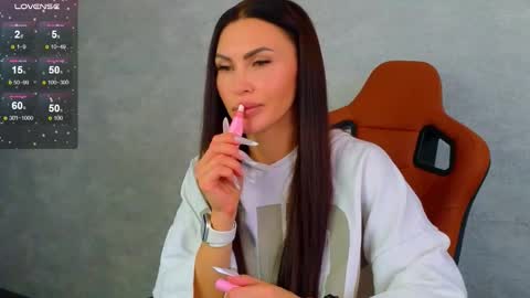 KIm online show from 09-10-25, 07:08