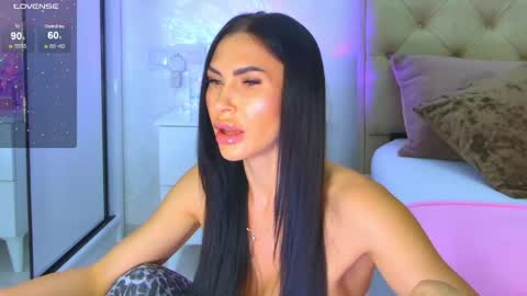 KIm online show from 05-25-26, 04:02