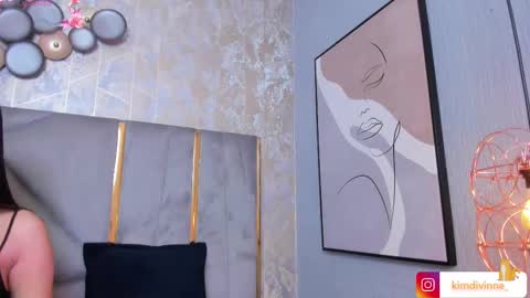  KIM  online show from 02-21-25, 03:01