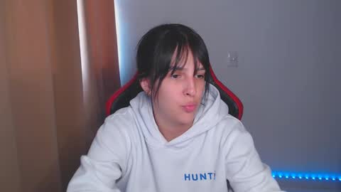 Snapshot of kimflexible_ chatting on 01-22-25, 02:03 Kim 3 online show from 01-22-25, 02:03