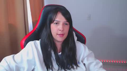 Snapshot of kimflexible_ chatting on 01-31-25, 07:51 Kim 3 online show from 01-31-25, 07:51