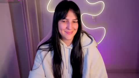 Snapshot of kimflexible_ chatting on 05-27-26, 10:56 Kim 3 online show from 05-27-26, 10:56