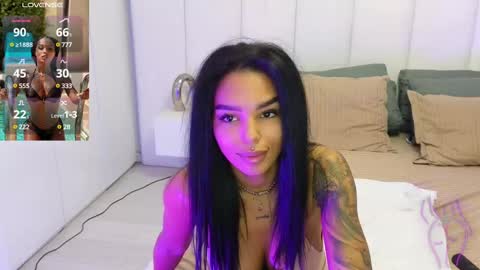 Kim online show from 03-07-25, 09:51