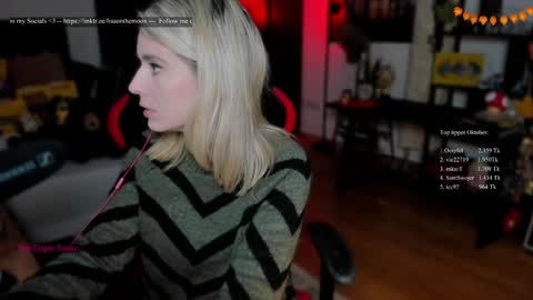 Wolfs Girl online show from 10-08-25, 07:22