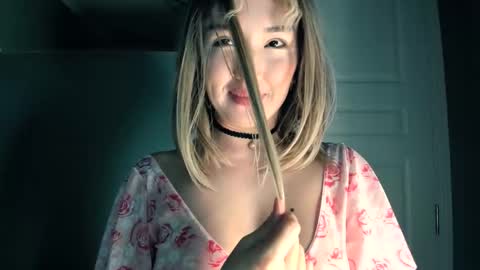 Snapshot of kimisun chatting on 03-19-26, 01:04 Kiki online show from 03-19-26, 01:04