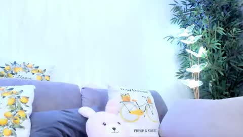 Snapshot of kimkardassiann chatting on 09-11-25, 08:42 Natalie online show from 09-11-25, 08:42