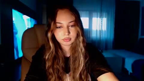 Snapshot of kimlee4 chatting on 01-12-25, 02:41 Kim Lee online show from 01-12-25, 02:41