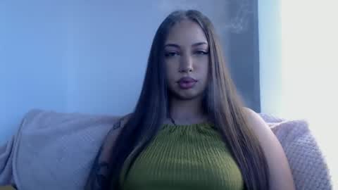 Snapshot of kimlee4 chatting on 03-06-25, 03:13 Kim Lee online show from 03-06-25, 03:13
