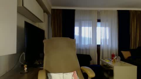 Snapshot of kimlee4 chatting on 10-03-25, 02:36 Kim Lee online show from 10-03-25, 02:36