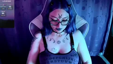 Snapshot of kimlennox_ chatting on 09-26-25, 01:26   online show from 09-26-25, 01:26