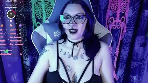 Kim Lennox online show from 04-07-26, 01:55