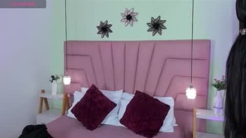 kimluna1 online show from 04-28-26, 03:22